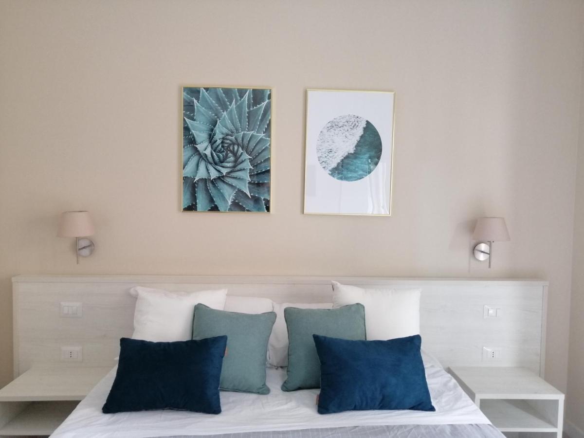 פרגליה Oikia Rooms מראה חיצוני תמונה